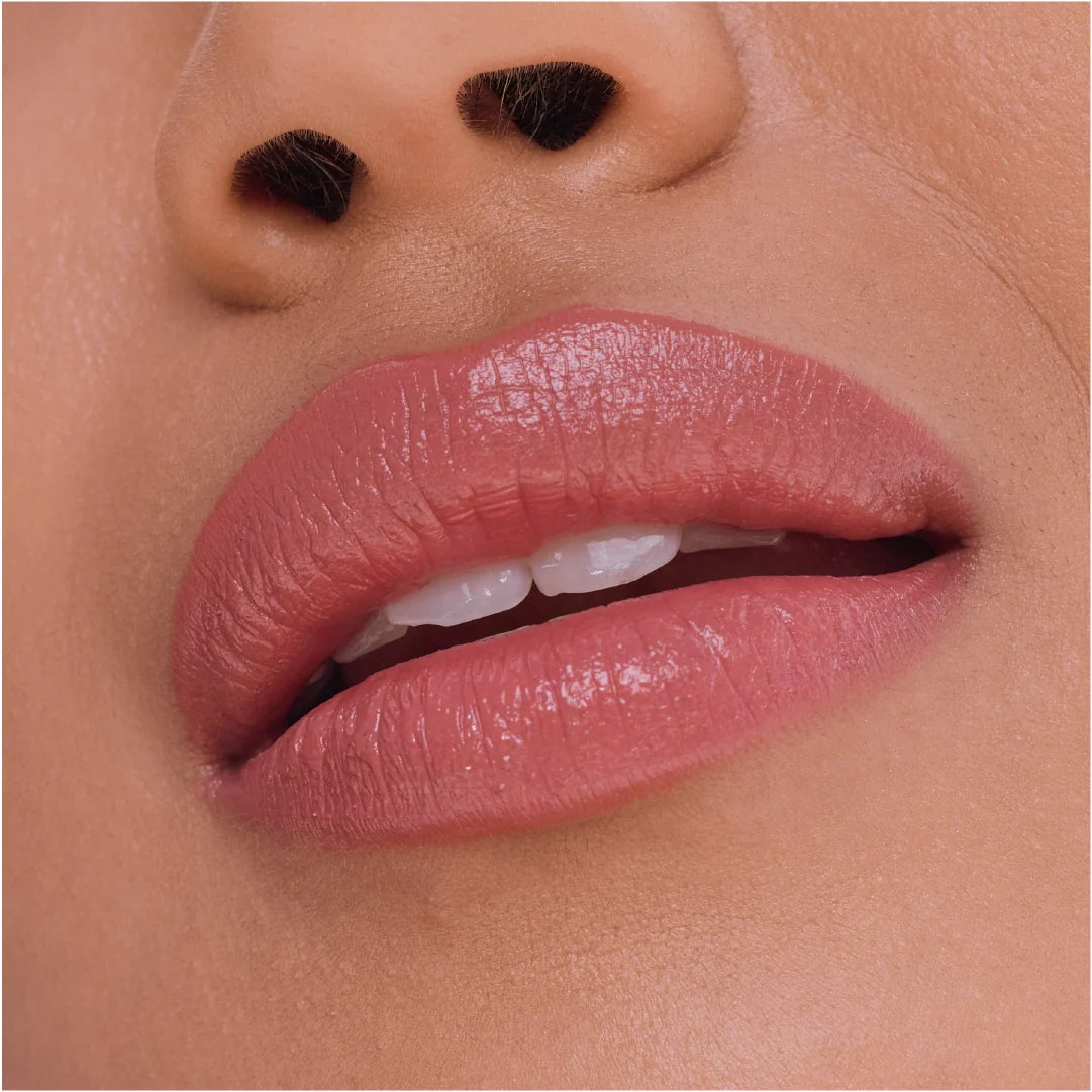 Maybelline Serum Lipstick, Hydrating Lip Makeup with 8HRs of Lip Plumping Moisture with Hyaluronic Acid + Oil Blend